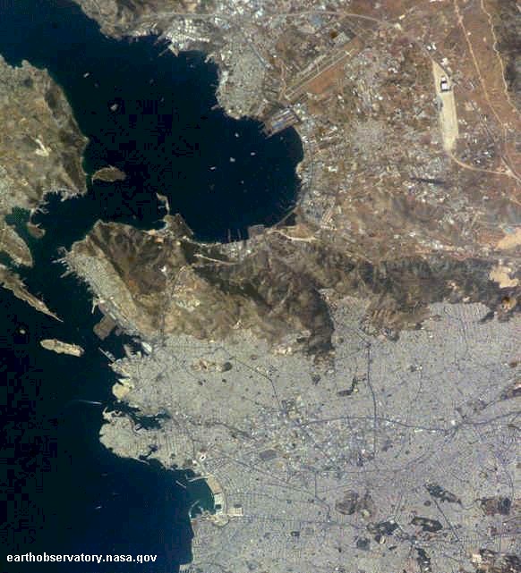 Les astronautes de l'ISS9 ont photographi, en juin 2004, les constructions pour les jeux olympiques d'Athnes.